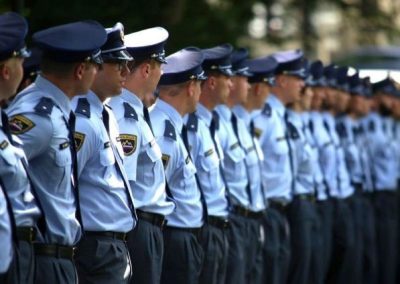 Šolanje in zaposlovanje v policiji